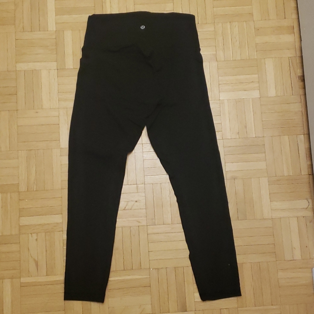 Lululemon black leggings 8